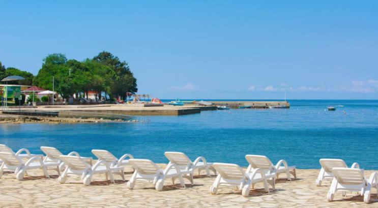 App Lov Apartment Umag Ngoại thất bức ảnh
